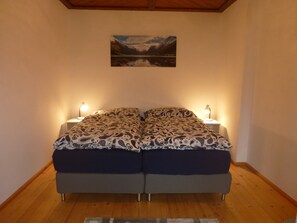 1 quarto, ferros/tábuas de passar roupa, berço de viagem, Wi-Fi