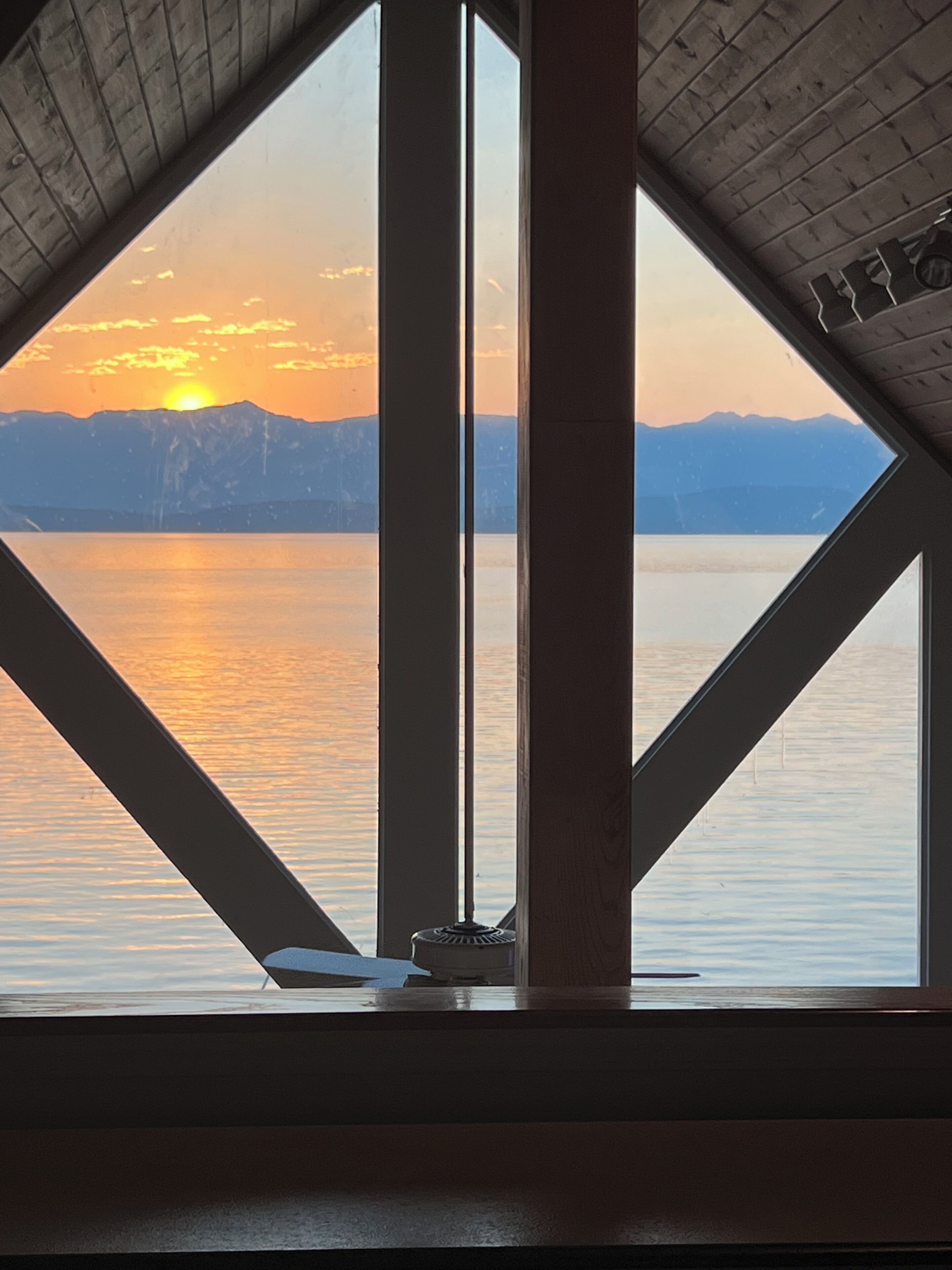 TWIN PEAKS- Lakefront Living in Lakeside, MT 