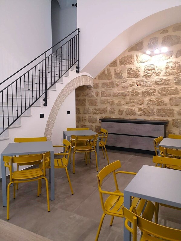 Az árban foglalt svédasztalos reggeli mindennap