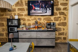 Reception - Dana Rooms Bed and Breakfast (Castellammare del Golfo)