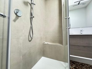 Bathroom - Dana Rooms Bed and Breakfast (Castellammare del Golfo)