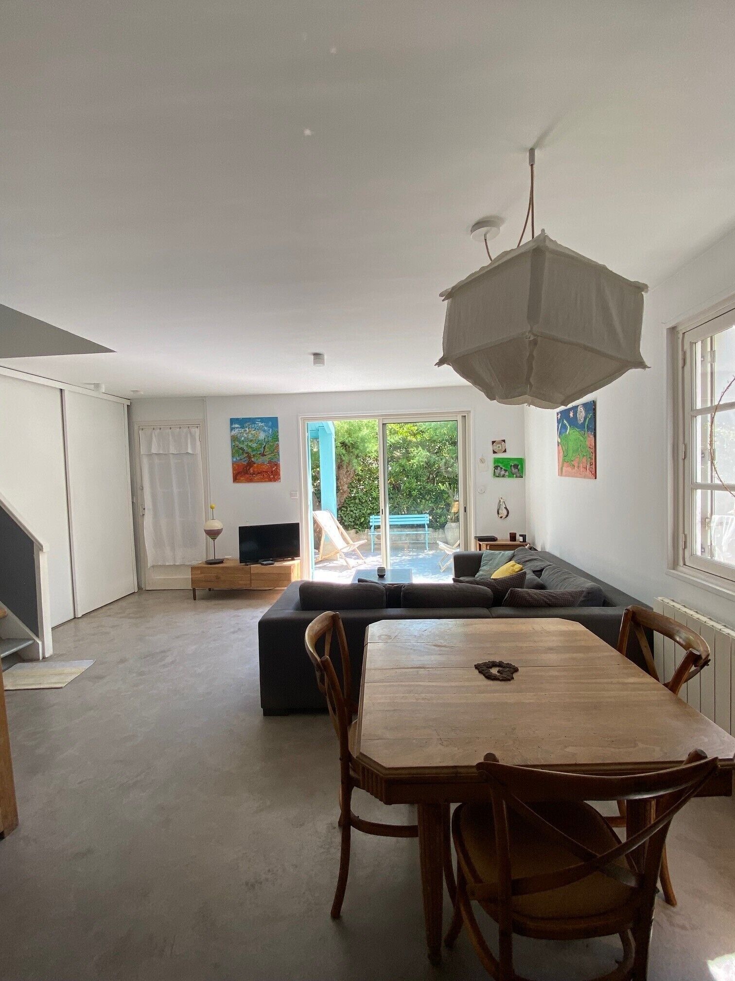 المنشأة من الداخل