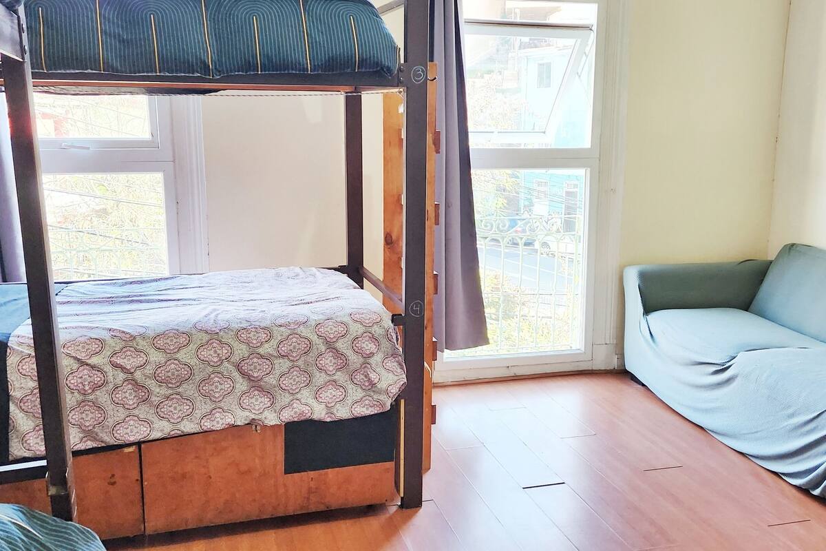 1 bedroom, individually decorated, free WiFi