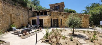 Stunning Mas with swimming pool "La Bergerie du Razès"