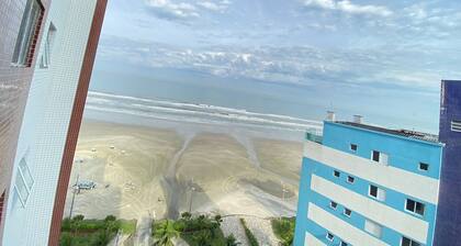 Foot in the sand at Maracanã beach