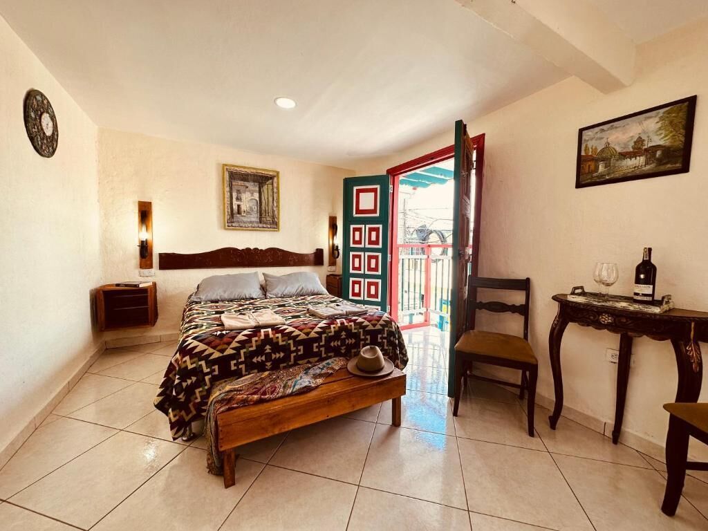1 kamar tidur, selimut bulu angsa, dan didekorasi berbeda-beda
