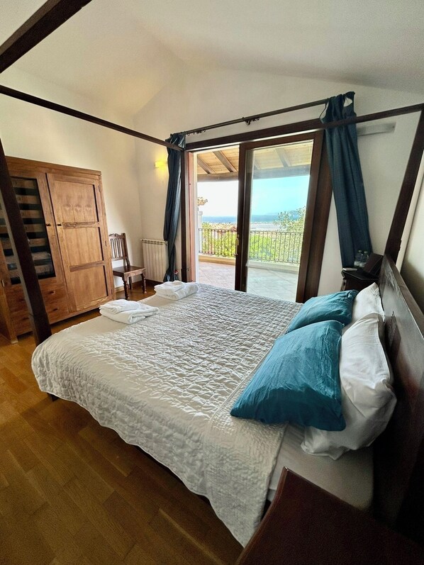 3 bedrooms, WiFi, bed sheets