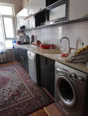 Luksusleilighet, bakgårdsutsikt | Eget kjøkken