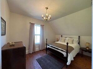 6 chambres, fer et planche à repasser, Wi-Fi, draps fournis