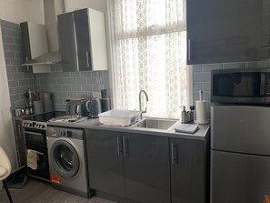 Geladeira, torradeira