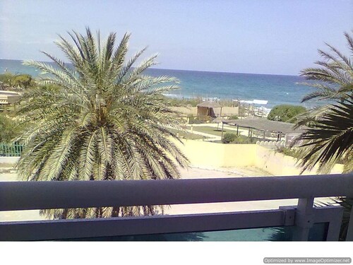 2-bedroom apartment in delightful Hiboun with AC and Sea view