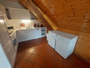 Micro-ondas, fogão, cooktop, lava-louças