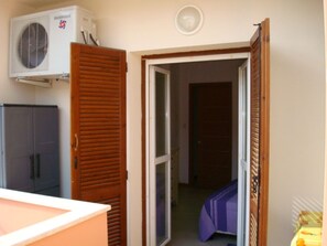 1 bedroom, iron/ironing board, bed sheets