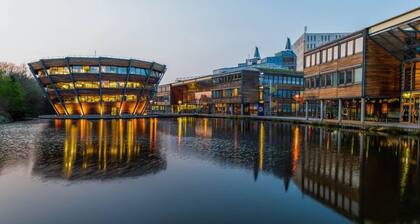 Pass the Keys | Room 4 · Nottingham studio - Perfect for exploring