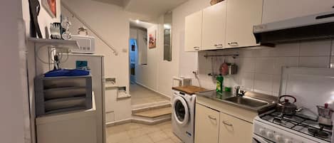 Microwave, oven, stovetop