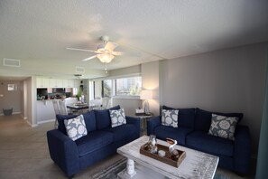 TV, books - Bay Water Views - Very Large Pool, Spacious, Walk to Peg Legs - SRD328 (Pensacola Beach)