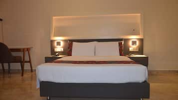 In-room safe, desk, laptop workspace, free WiFi