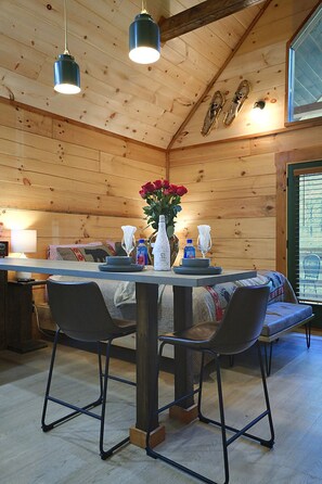 Dining - Fireside Jacuzzi + Hot Tub Retreat (Sevierville)
