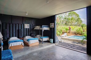Individually furnished, free WiFi, bed sheets - Root Wellness Arenal (La Tigra)