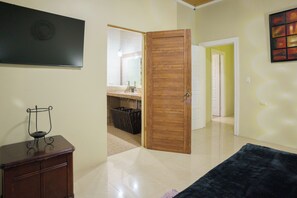 Individually furnished, free WiFi, bed sheets - Root Wellness Arenal (La Tigra)