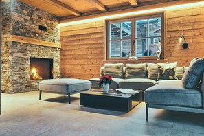 Flat-screen TV, fireplace, heated floors - Sissi s green Chalets (Leutasch)
