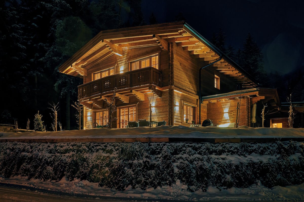 Deluxe Chalet | 3 bedrooms, premium bedding, free WiFi, bed sheets