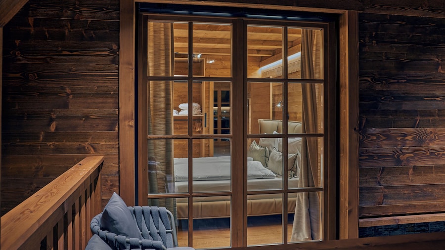 シッシー ズ グリーン シャレー