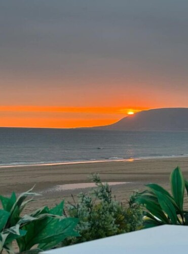 Cosy retreat, two steps from Beach