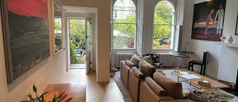 Fireplace, books, stereo