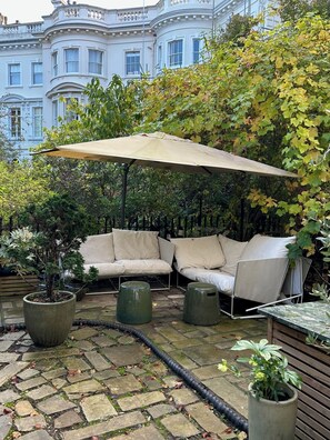 Terrace/patio - Notting Hill Enchanting 3-bedroom maisonette with private and communal garden. (London)