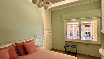 2 Schlafzimmer, Schreibtisch, Bügeleisen/Bügelbrett, WLAN