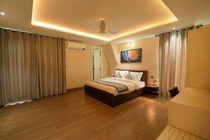 Superior-Studio, Balkon, Stadtblick