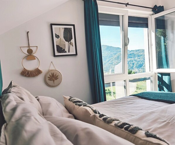 3 bedrooms, desk, iron/ironing board, WiFi - Luxurious villa surrounded by greenery with breathtaking views of the city (Jajce)