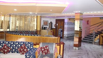 Siddeområde i lobbyen