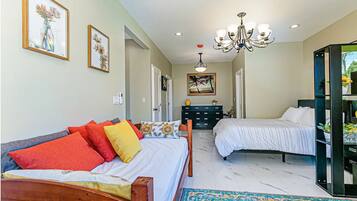 1 bedroom, iron/ironing board, WiFi, bed sheets