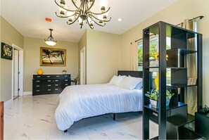 1 chambre, fer et planche à repasser, Wi-Fi, draps fournis