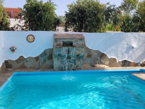 Outdoor pool - Casa Felicidad cozy holiday home 10 minutes from the beach (Chiclana de la Frontera)