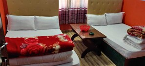 Chambre, vue montagne