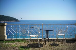 View from property - Onyx apartments (Dubrovnik)