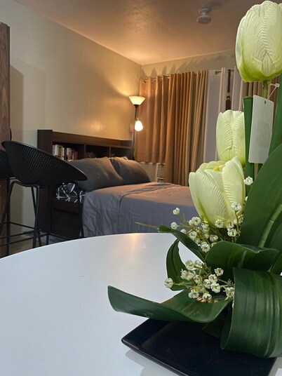 Bright and cozy studio unit in Pasig, eastern Manila