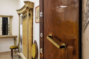 Interior entrance - Casa Alma by Wonderful Italy (Genoa)