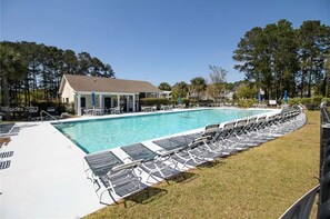 Pool - Between Two Ponds and Old Town Bluffton (Bluffton)