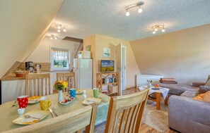 Interior - 2 bedroom nice home in Dabel (Dabel)