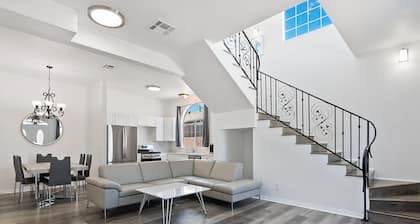 Spacious charming 4-bedroom 2 bath fancy loft near Universal studio/Hollywood-8