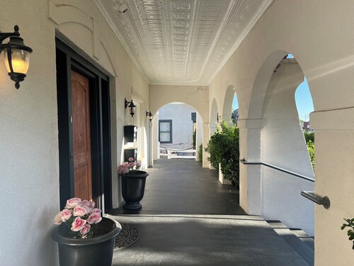 The Palace with private hot tub, sauna & fitness room. 