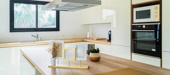 Beautiful home in Bellegarde with WiFi