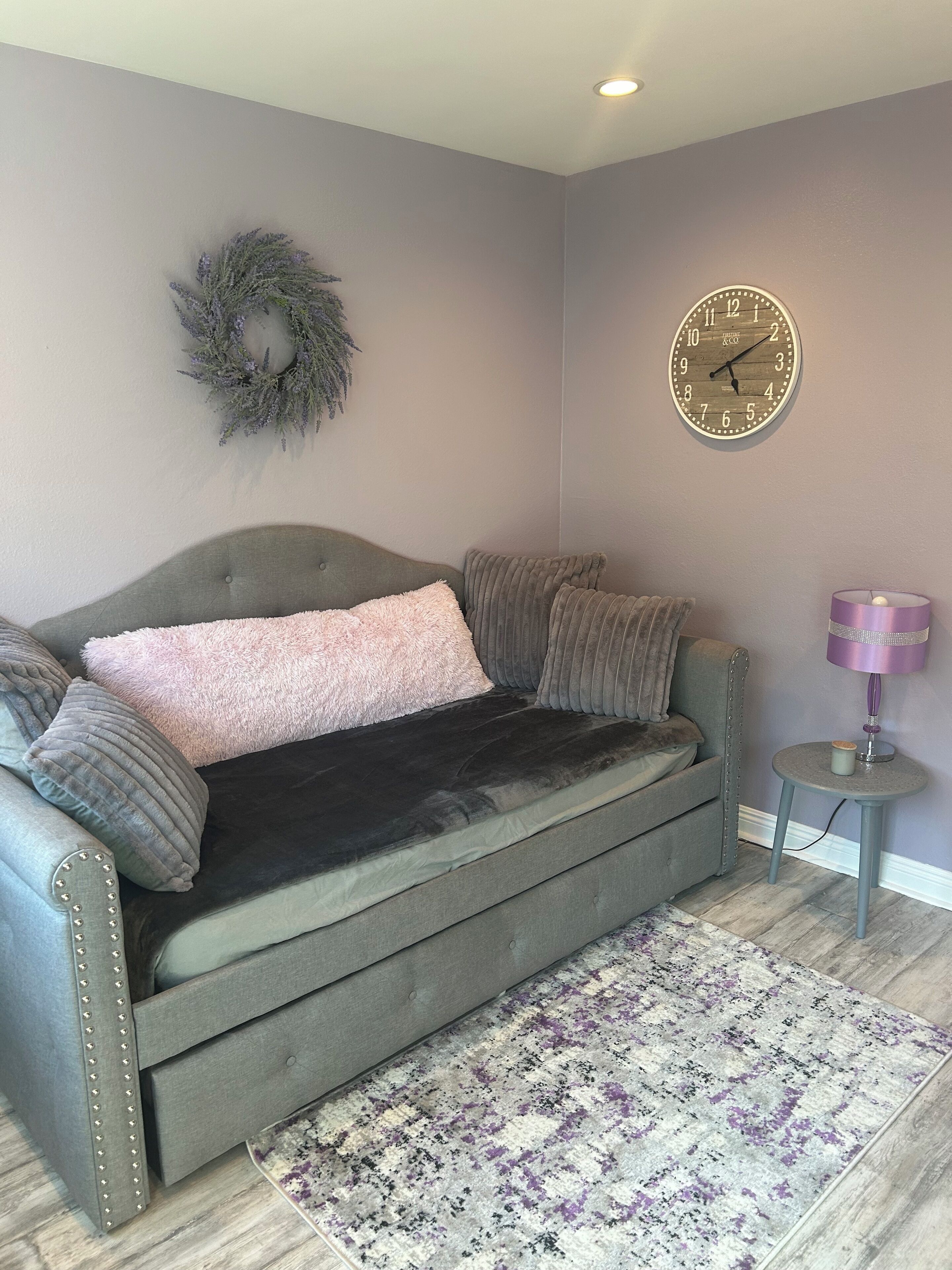 1 bedroom, for 2,  with shared living room, in West LA, pool, hottub