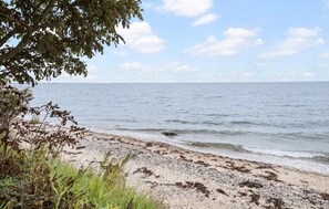 Plage à proximité, pêche sur place