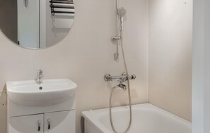 Shower - 5 bedroom nice home in Virserum (Virserum)
