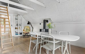 Dining - Awesome home in Toftlund with WiFi (Toftlund)